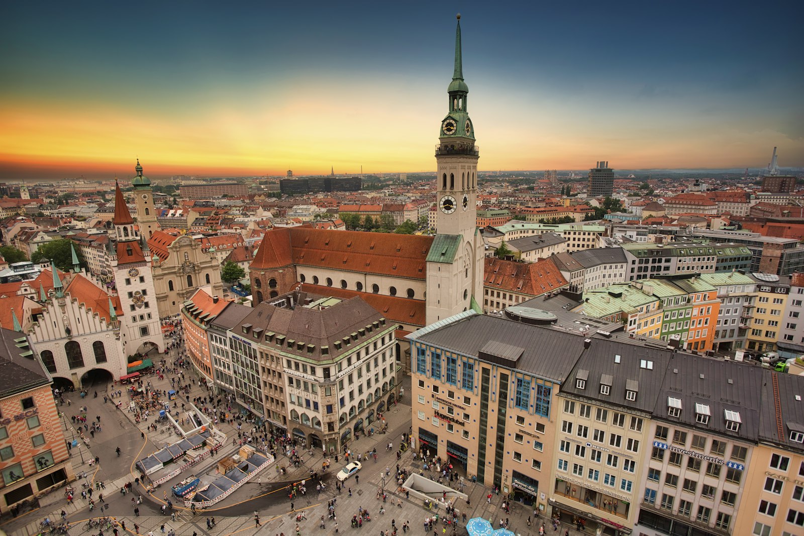 Historic street view in Munich, Germany, near where BMS Finanz Consulting is based